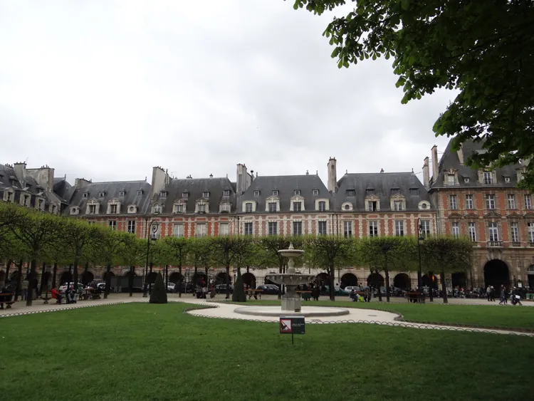Place des Vosges